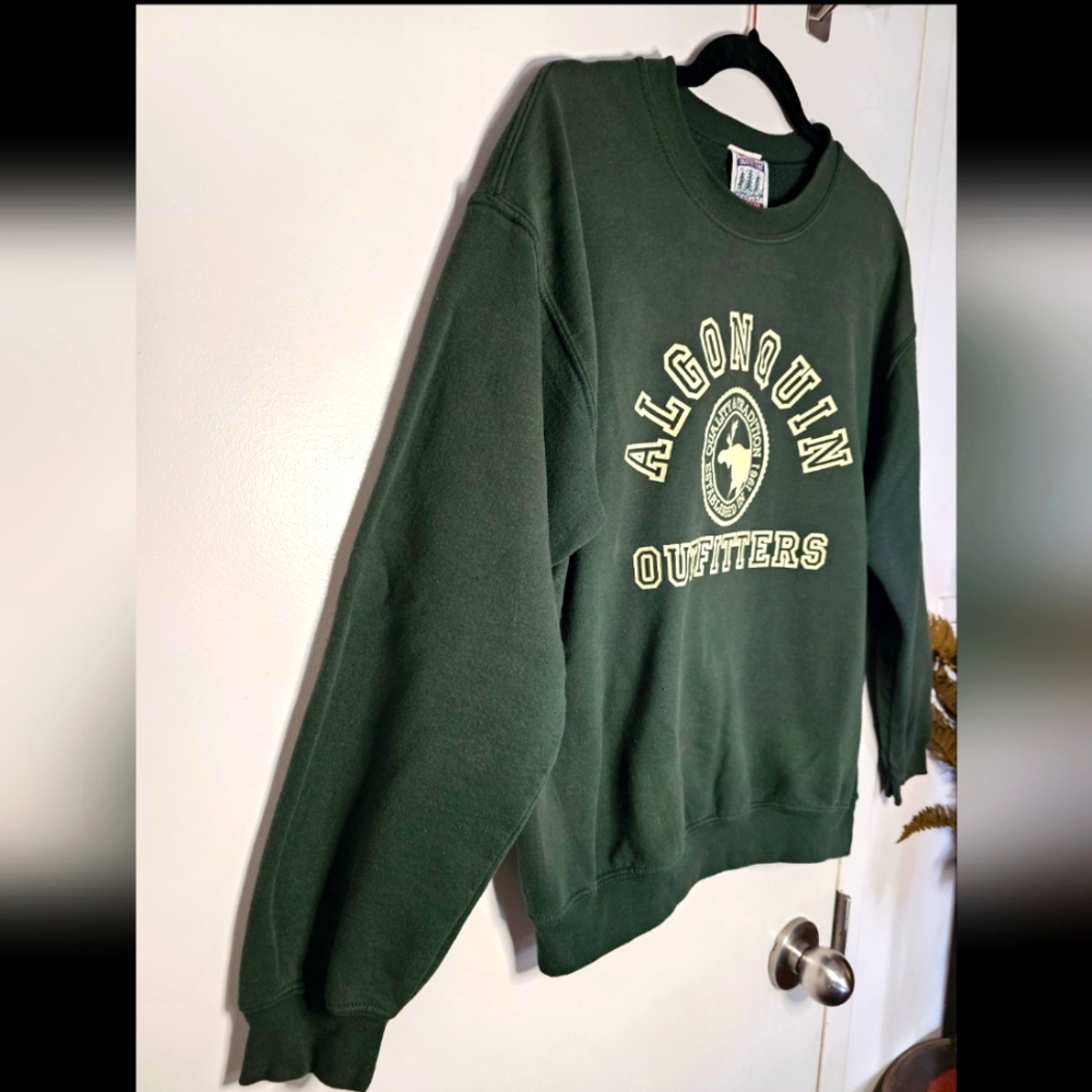 Vintage Green Crewneck Sweater - Picture 4 of 12